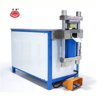 Stroj na zrážanie hrán prípojníc