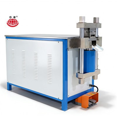 Prípojnicový remeselný stroj na spracovanie